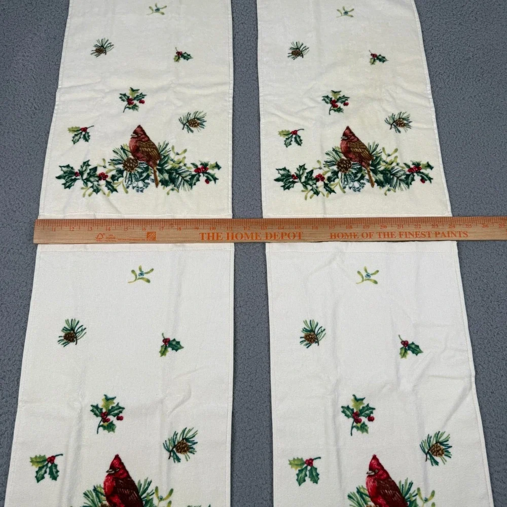 Lenox Winter Greetings Fingertip Towels Set of 4 Cardinal Christmas Joy Peace